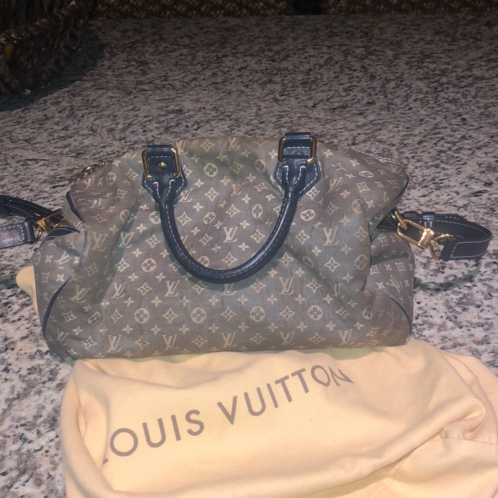 Louis Vuitton Authentic Purse Vintage w dustbag